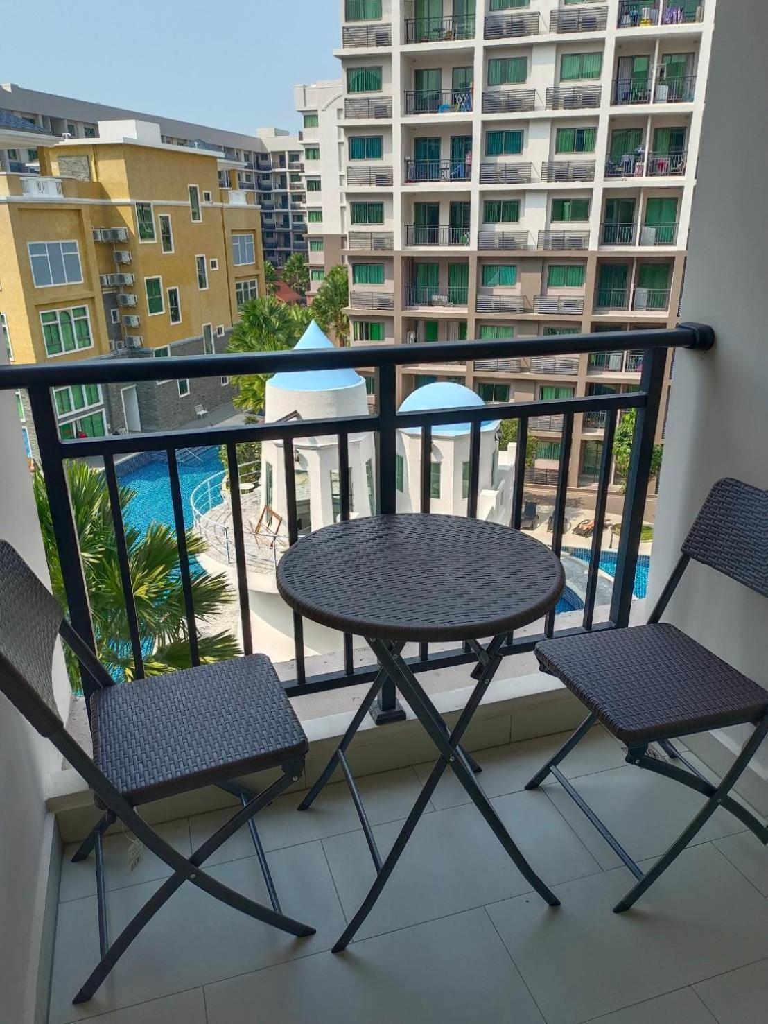 Arcadia Continental Pattaya Aparthotel Eksteriør bilde